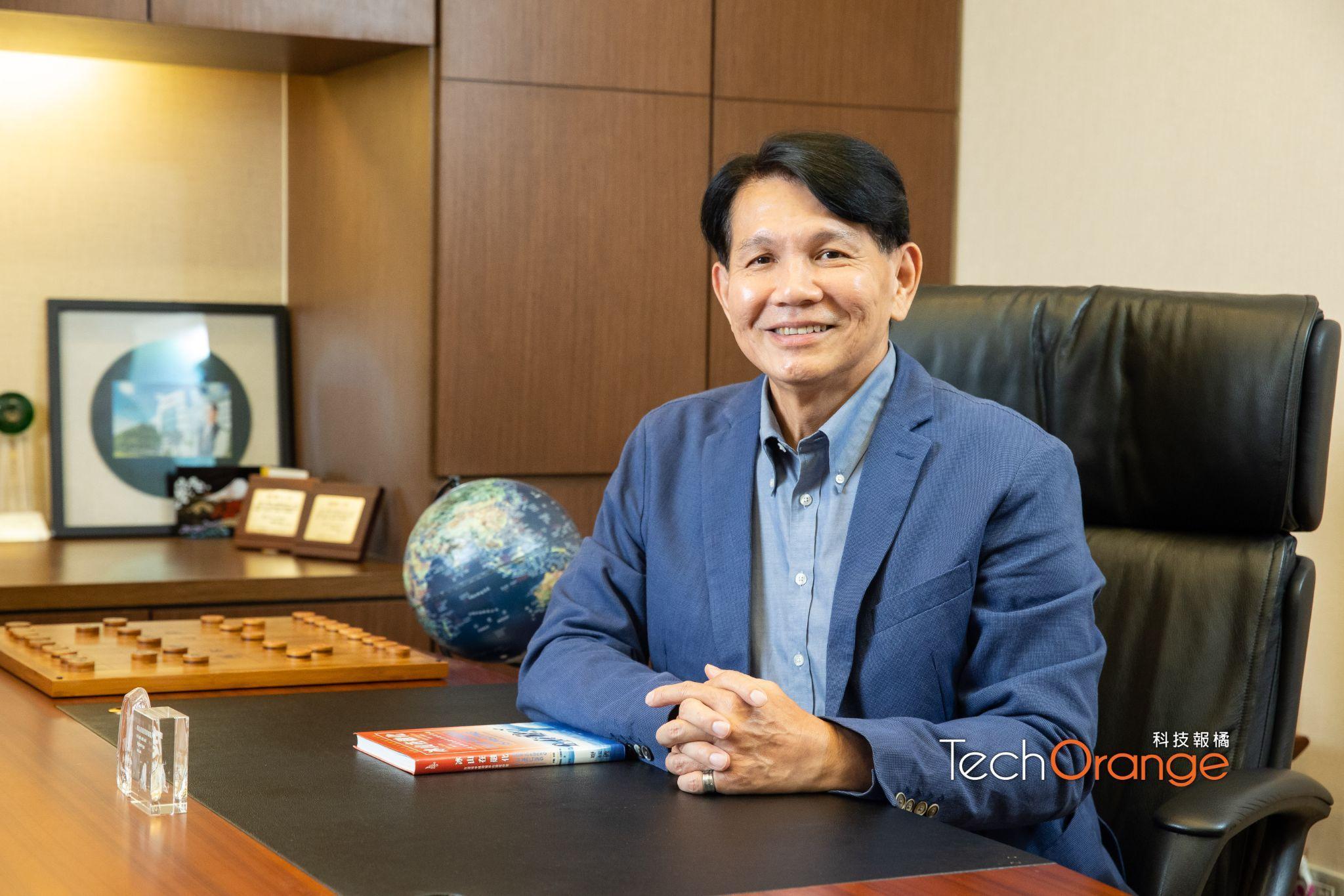 華邦電子總經理陳沛銘強調，在這次「以大帶小製造業低碳及智慧化升級轉型補助計畫」中，華邦電子成功整合 13 家企業，建立從原物料、設備到後段封裝廠的全面供應鏈合作模式。