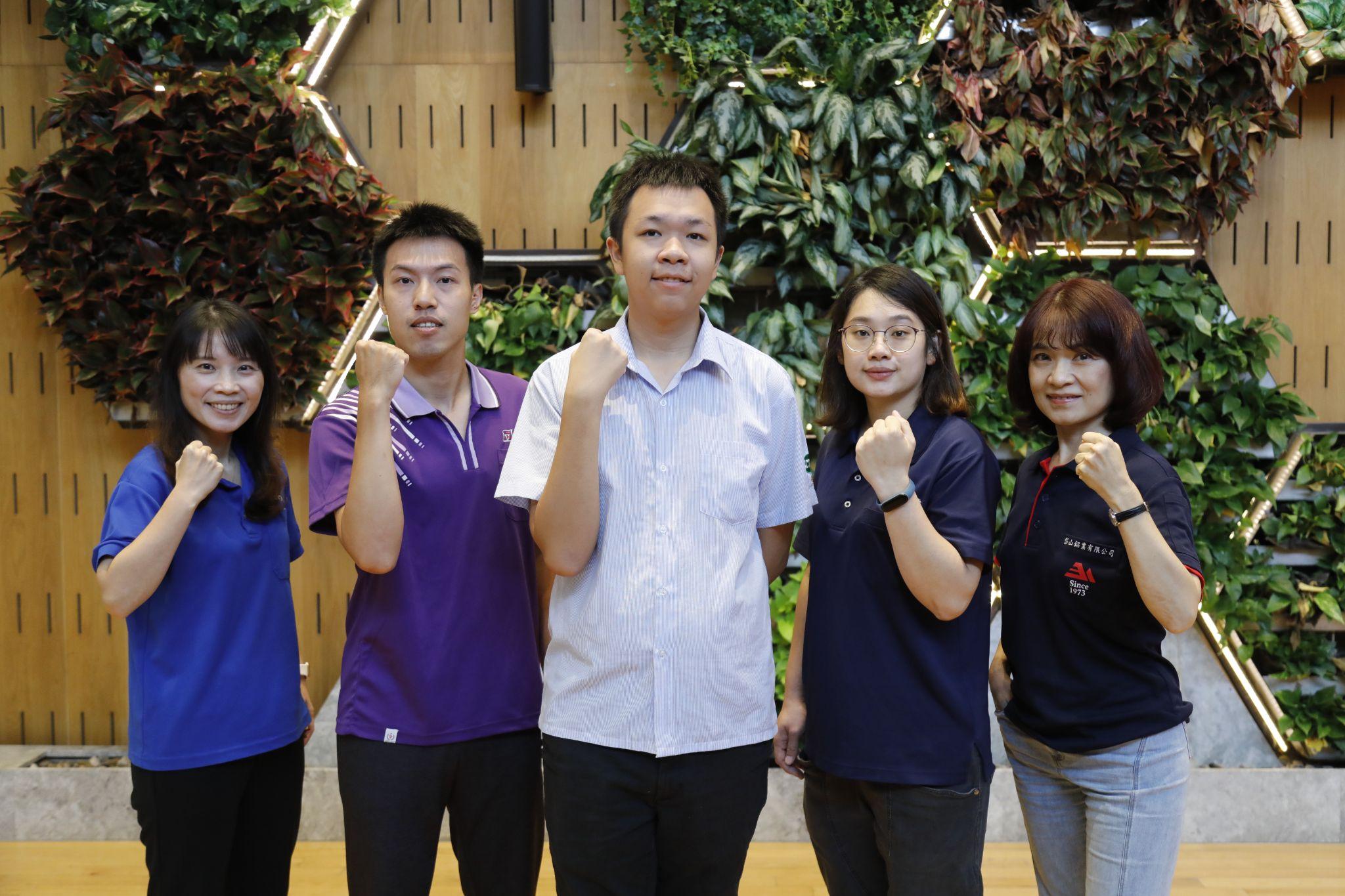 高全存不只實踐智慧化，更積極投入低碳化，成功讓用電量減少 60%、消耗氣體減少 65%。